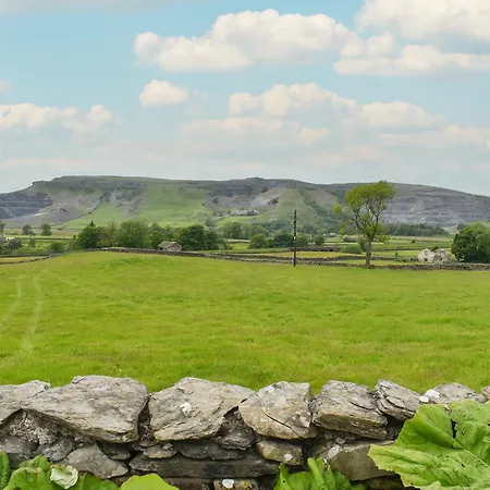 Three Peak Horton in Ribblesdale