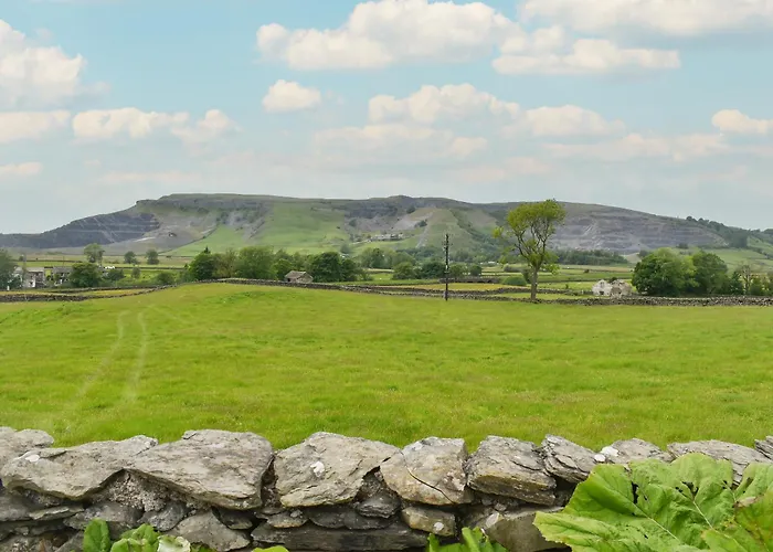 Three Peak Horton in Ribblesdale